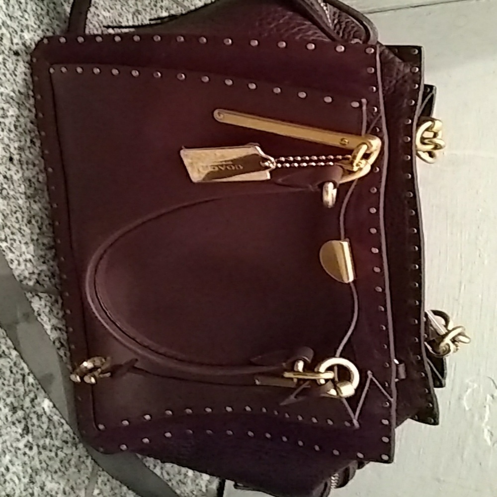COACH: DREAMER 36 W/ RIVETS in OX BLOOD